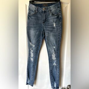 Rue 21 Curvy Size 0 Distressed Medium Wash Jeans
